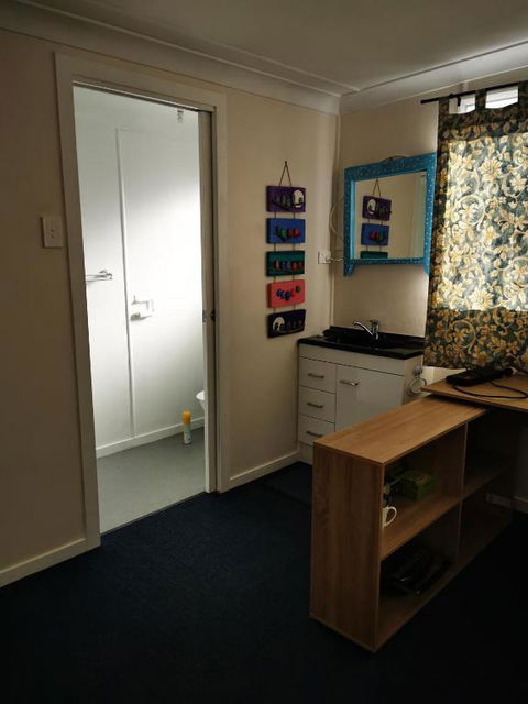 Affordable And Convenient Accommodation - Whitsundays Accommodation 3