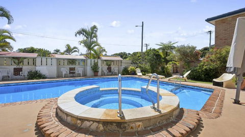 Affordable, Pool, Spa, Beach, Bbq, Sleeps 4 - Whitsundays Accommodation 2