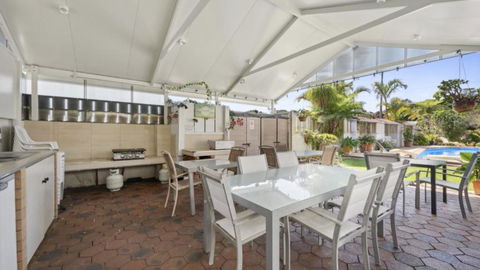 Affordable, Pool, Spa, Beach, Bbq, Sleeps 4 - Whitsundays Accommodation 3