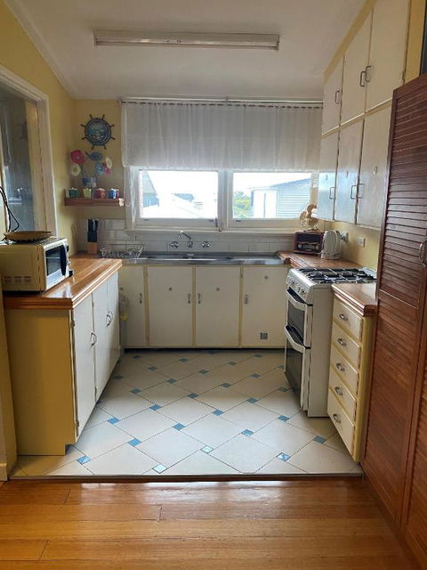 Ahoy Family Beach Escape - Whitsundays Accommodation 3