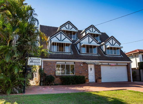 Ainslie Manor Bed And Breakfast - Whitsundays Accommodation 4