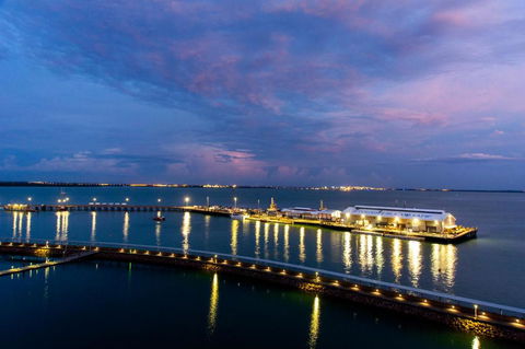 Absolute Waterfront - Tropical Aurora Top Floor Over The Water - Whitsundays Accommodation 0