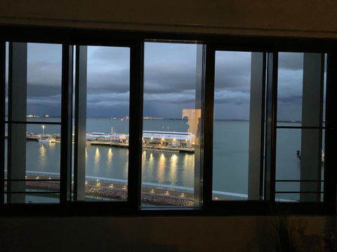 Absolute Waterfront - Tropical Aurora Top Floor Over The Water - Whitsundays Accommodation 4