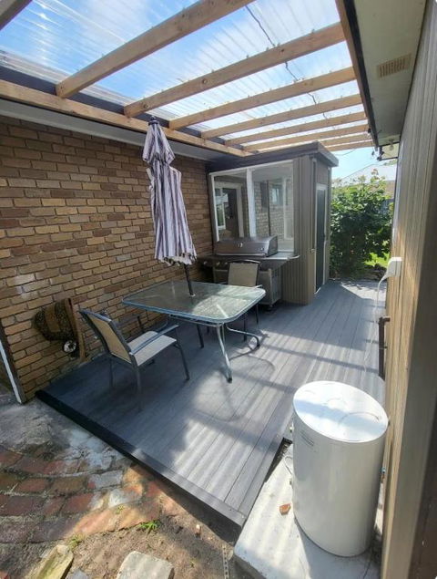 A Comfortable And Quiet 2bedroom House And A 1bedroom Bungalow - Whitsundays Accommodation 2