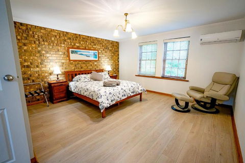 Adelaide Style Accommodation-Getaway In North Adelaide- Close To City - Whitsundays Accommodation 3