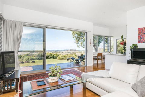 A Perfect Stay - Jali Burugar - Whitsundays Accommodation 2