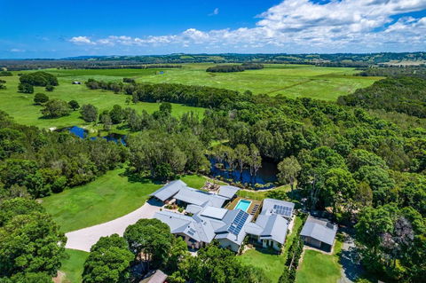 A Perfect Stay - Lennox Coastal Retreat - Whitsundays Accommodation 2