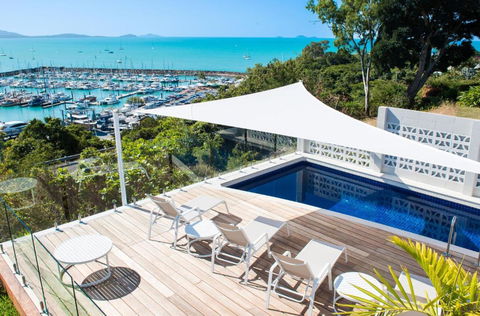 A Point Of View - Whitsundays Accommodation 4