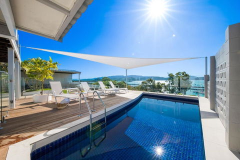 A Point Of View - Whitsundays Accommodation 2