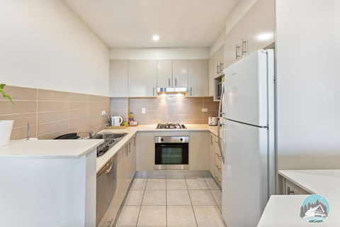 Aircabin - Parramatta - Free Parking - 1 Bed Apt - Whitsundays Accommodation 3