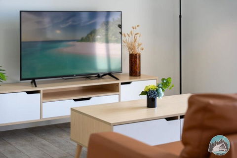 Aircabin - Rosebery - Lovely - 2 Beds Apt +Parking - Whitsundays Accommodation 1