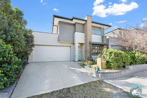 Aircabin - Tallawong - Elegant Home - 4 Beds House - Whitsundays Accommodation 1