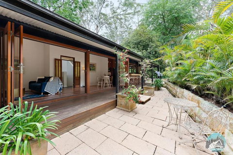 Aircabin - Warrawee - Sydney - 5 Beds House - Whitsundays Accommodation 2