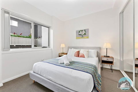 Aircabin - Wentworthville - 2 Beds Apt Free Park - Whitsundays Accommodation 4
