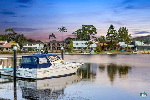Aircabin - Woy Woy - Water Front - 6 Beds Lux Home - Whitsundays Accommodation 0