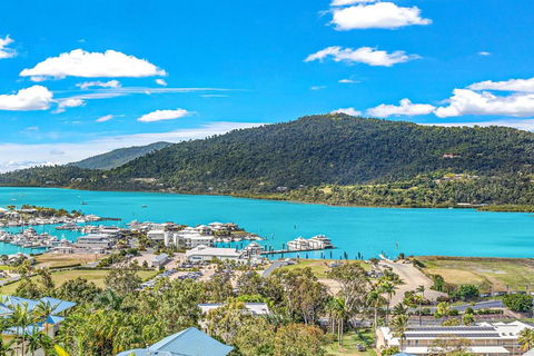 Airlie Beach Ocean Views & Resort Living @ 231 - Whitsundays Accommodation 1