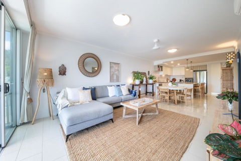 Airlie Sea View - Tropical Vibes Whitsundays - Whitsundays Accommodation 1
