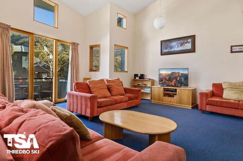 Akuna 1 - Whitsundays Accommodation 0