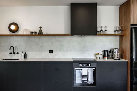 Al Fresco Living Apartment In Launceston - Whitsundays Accommodation 4