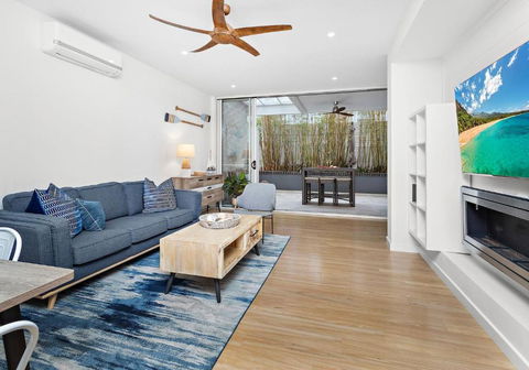 Al Mare - Whitsundays Accommodation 0