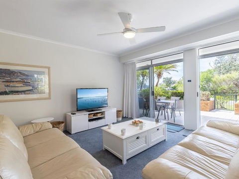 Albacore 1 12 Ondine St Nelson Bay - Whitsundays Accommodation 1
