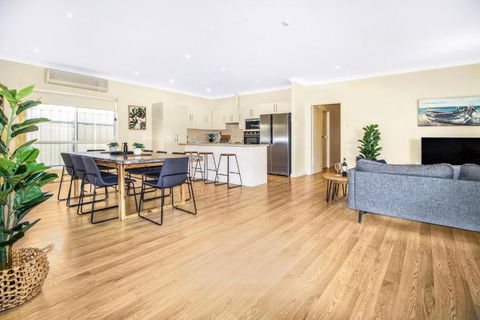 Aldinga Beach Experience - C21 SouthCoast Holidays - Whitsundays Accommodation 0