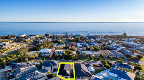 Aldinga Beach Experience - C21 SouthCoast Holidays - Whitsundays Accommodation 1