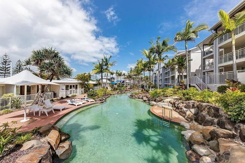 Alex Heads Beachfront Resort King Bed Studio Room - Whitsundays Accommodation 0
