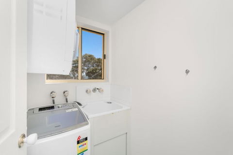 Alexander Beachfront Apartments - Whitsundays Accommodation 4