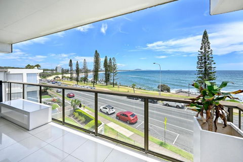 Alexandra Headland Ocean Dream - Stunning View ZA6 - Whitsundays Accommodation 3