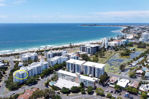 Alexandra Headland Resort Heaven, Pool / Beach ZD8 - Whitsundays Accommodation 1