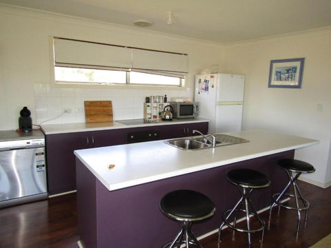 All Decked Out In Turton - Whitsundays Accommodation 1