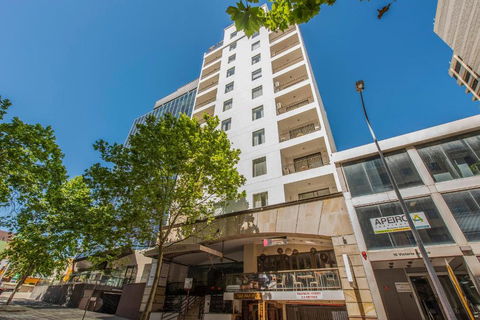 All Suites Perth - Whitsundays Accommodation 0