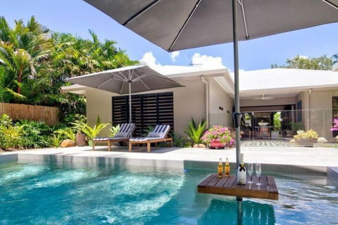 Allure - 4 Bedroom Luxury House In Port Douglas - Whitsundays Accommodation 0