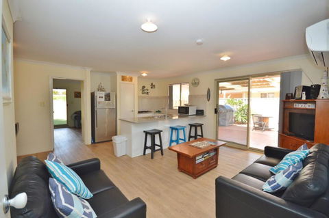 Allure - Kalbarri WA - Whitsundays Accommodation 3