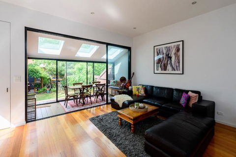 Alma, Art Deco Home In Caufield North - Whitsundays Accommodation 0
