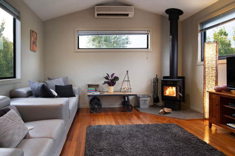 Alofi - Whitsundays Accommodation 1