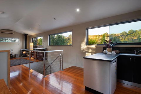 Alofi - Whitsundays Accommodation 0