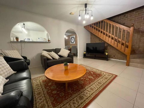 Aloha Adelaide - Whitsundays Accommodation 3