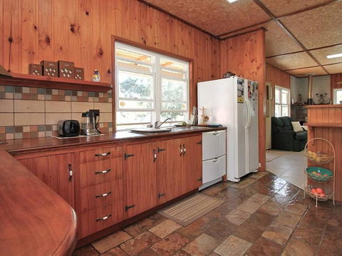 ALOHA AMITY - Whitsundays Accommodation 3