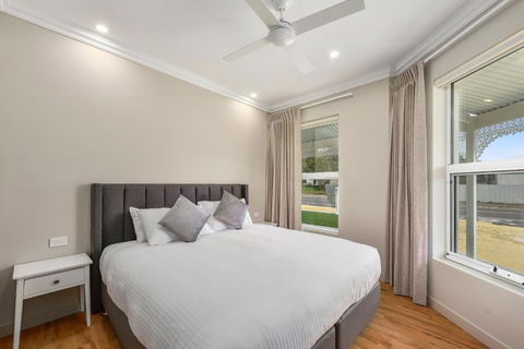 Aloha Central Luxury Accommodation - Whitsundays Accommodation 4