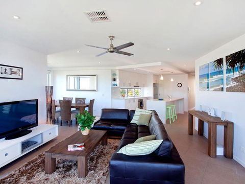 Alpha On Elanda 4 Elanda St 53 - Whitsundays Accommodation 4