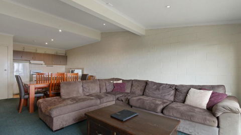 Alpine Heights 08 - Whitsundays Accommodation 2