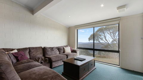 Alpine Heights 08 - Whitsundays Accommodation 1