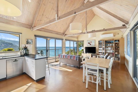 Altair - Whitsundays Accommodation 0