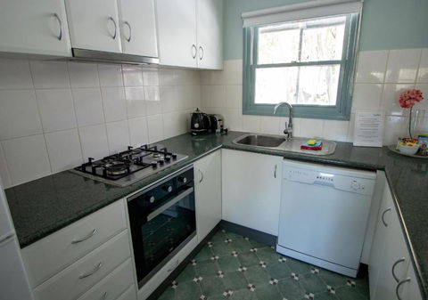Altitude Apartment 2 - Whitsundays Accommodation 3