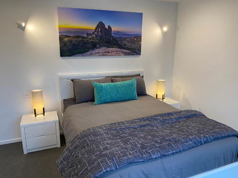 Altura Apartment Bright - Whitsundays Accommodation 1