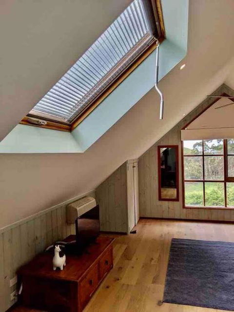 Alyeska Loft - Apollo Bay Studio Loft Apartment - Whitsundays Accommodation 1