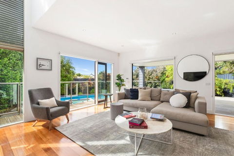 Amalfi Dream - Pool, Spa, Walk To Beach And Shops - Whitsundays Accommodation 4