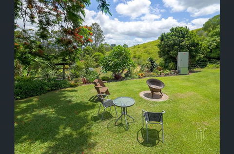 Amamoor Homestead And Country Cottages - Whitsundays Accommodation 4